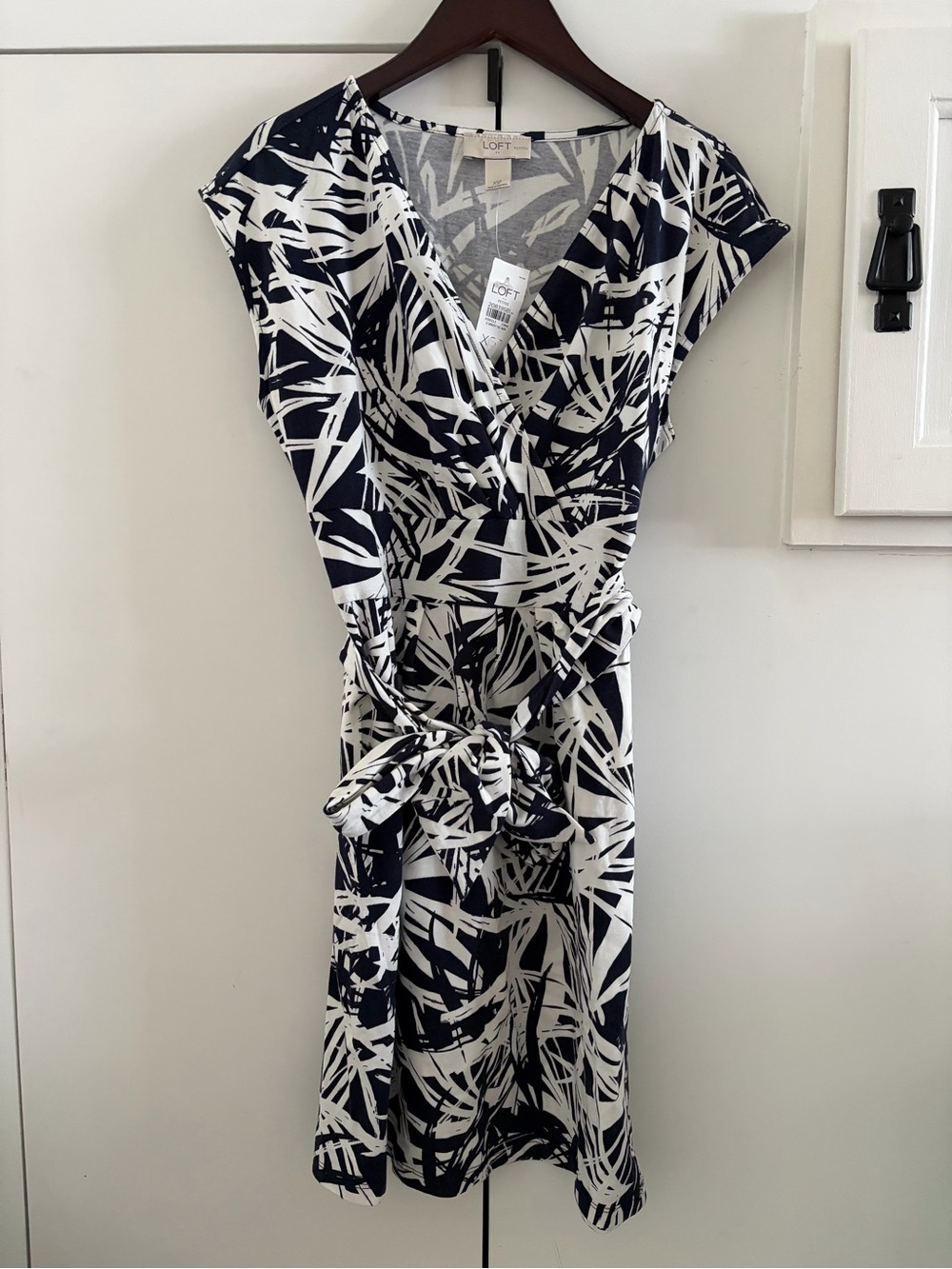 LOFT Petite Navy & White Wrap Dress size XSP